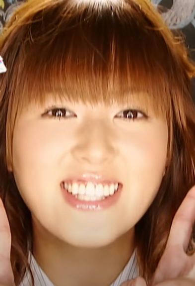 Okada Yui / 2004